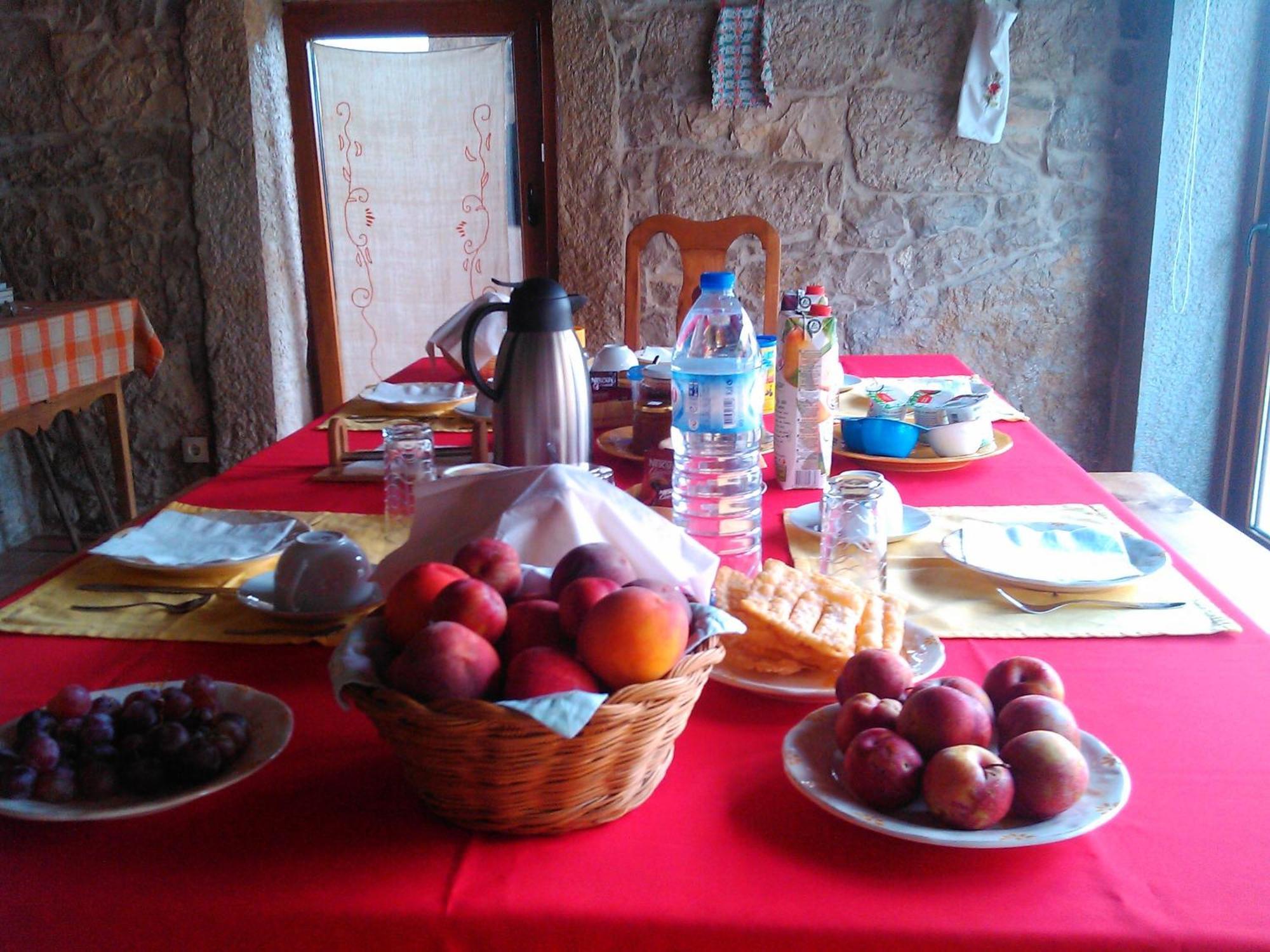 Retiro Da Avo Lidia - Turismo Rural Mendiga ภายนอก รูปภาพ
